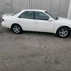 Toyota Camry 1998