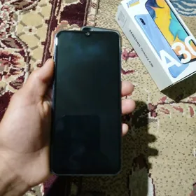 Samsung Galaxy A30