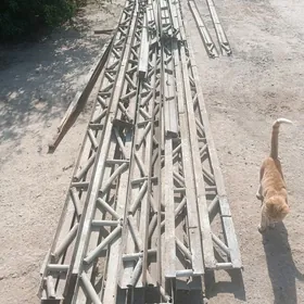 demir ugolnkdan yasalan karkaz