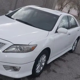 Toyota Camry 2011