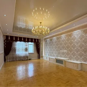 Podwoýski Подвойская 4 комнаты