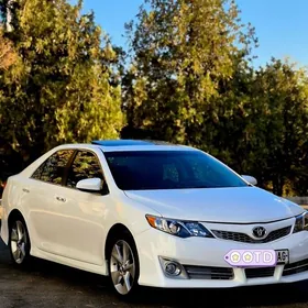 Toyota Camry 2012
