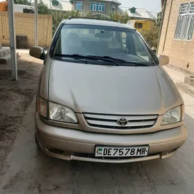 Toyota Sienna 2002