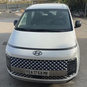 Hyundai Staria 2022