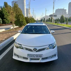 Toyota Camry 2012