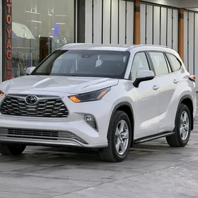 Toyota Highlander 2023