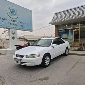 Toyota Camry 1999
