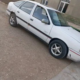 Opel Vectra 1990