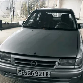 Opel Astra 1992