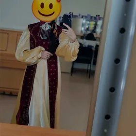 Pombarht nakidkaly köynek