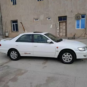 Toyota Camry 1999
