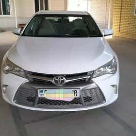 Toyota Camry 2015