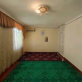 Sentralnyý 3 komn 3 etaž