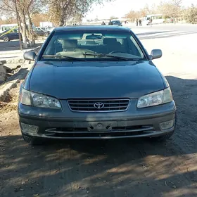 Toyota Camry 1999