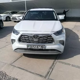 Toyota Highlander 2020