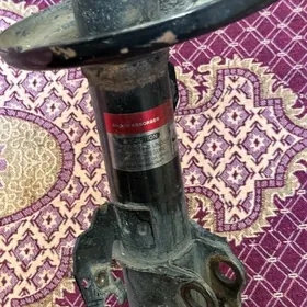 amertizator babycka duty camry