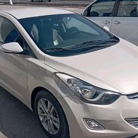 Hyundai Elantra 2011