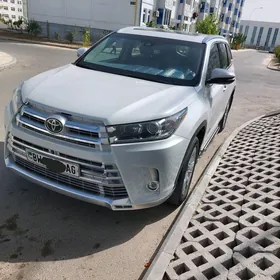 Toyota Highlander 2019