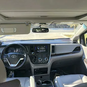 Toyota Sienna 2014