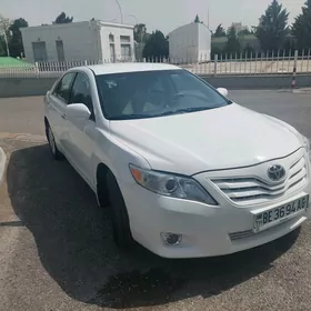 Toyota Camry 2011