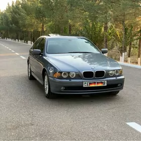 BMW E39 2002