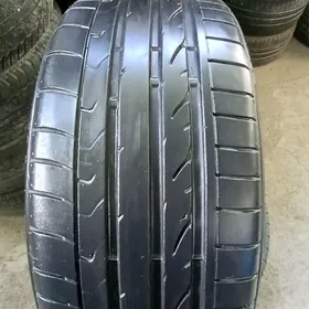 245-35-20 bridfestone 2023