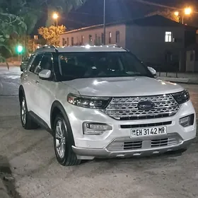 Ford Explorer 2021