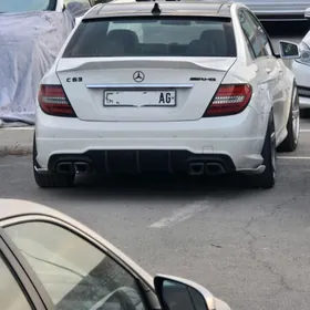 Mercedes-Benz C300 2009