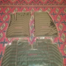 Nissan sentra kowrik