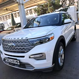 Ford Explorer 2021