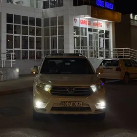 Toyota Highlander 2013