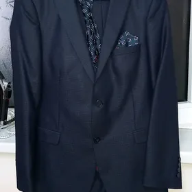 Gara we demir gok kostyum