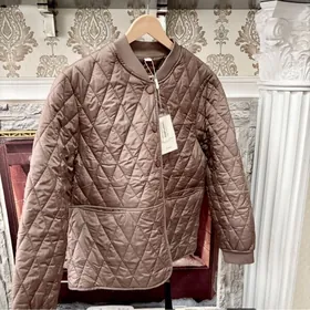 Kurtga tolstowka karotkiy