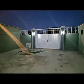 Tomatnyý Dom 3 sotki 3 komnaty