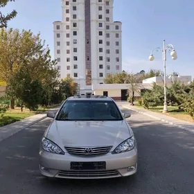Toyota Camry 2005
