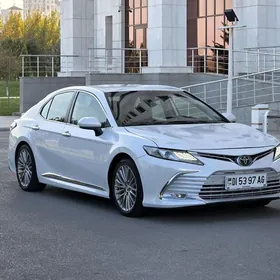 Toyota Camry 2020