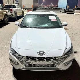 Hyundai Elantra 2023