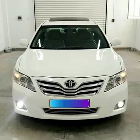 Toyota Camry 2010