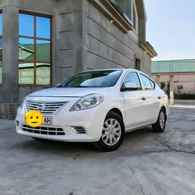 Nissan Versa 2013