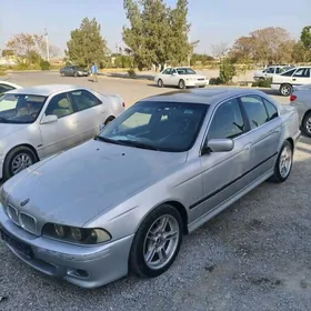 BMW E39 2003