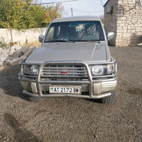 Mitsubishi Pajero 1995