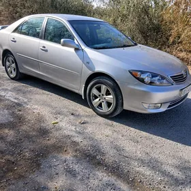 Toyota Camry 2004