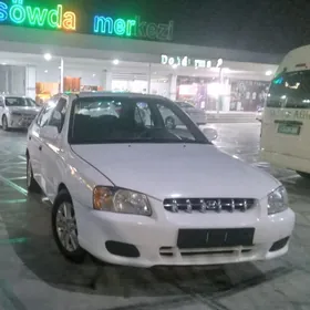 Hyundai Accent 2001
