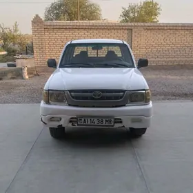 Toyota Hilux 2003
