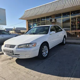 Toyota Camry 1999