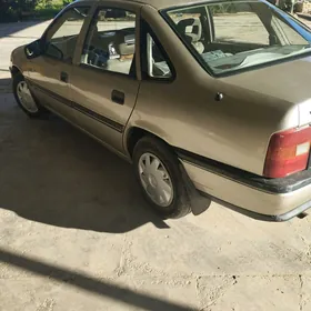 Opel Vectra 1990