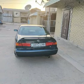 Toyota Camry 1998