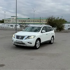 Nissan Pathfinder 2015