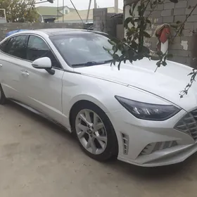 Hyundai Sonata 2021