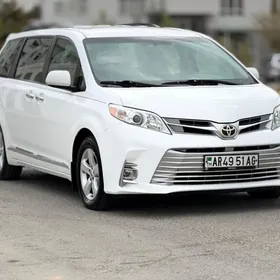 Toyota Sienna 2017